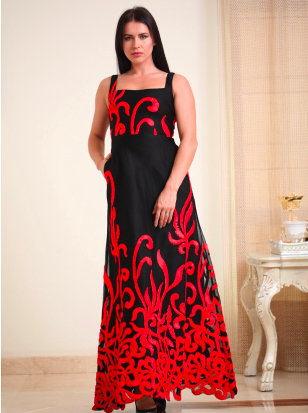 Tiyara Dress Black evening dress features a square neckline & empire ...