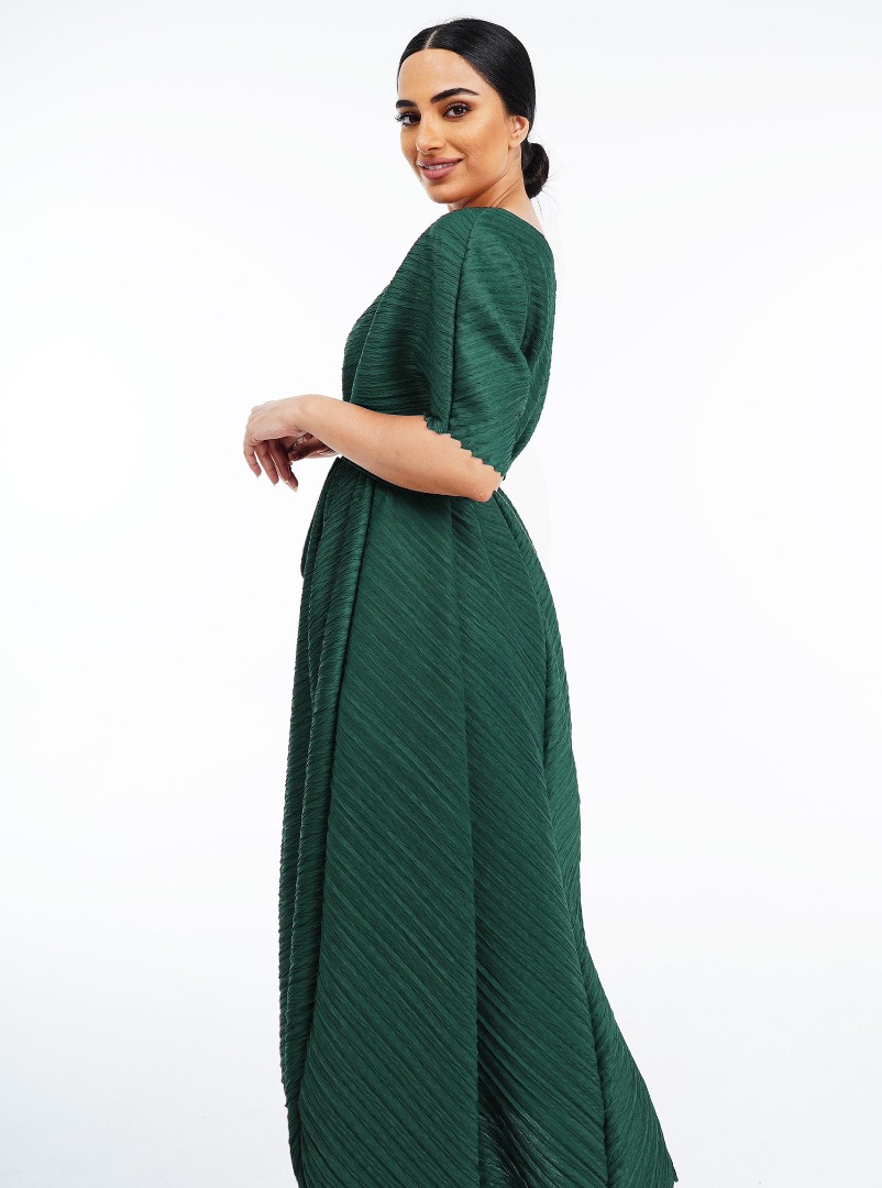 Dakota Dress Pleated leaf design dress with V-neckline, comes with ...
