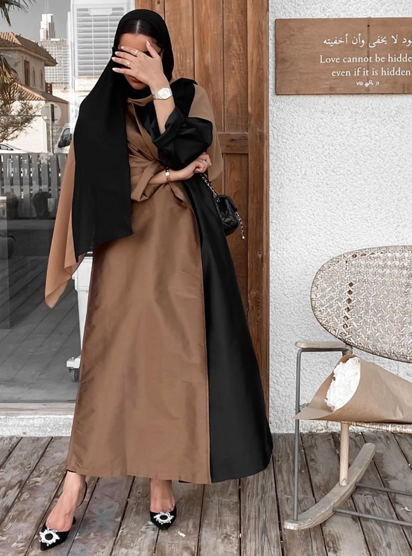 FW0004 Abaya Brown & Black 2-toned colorblock abaya with lapel collar ...