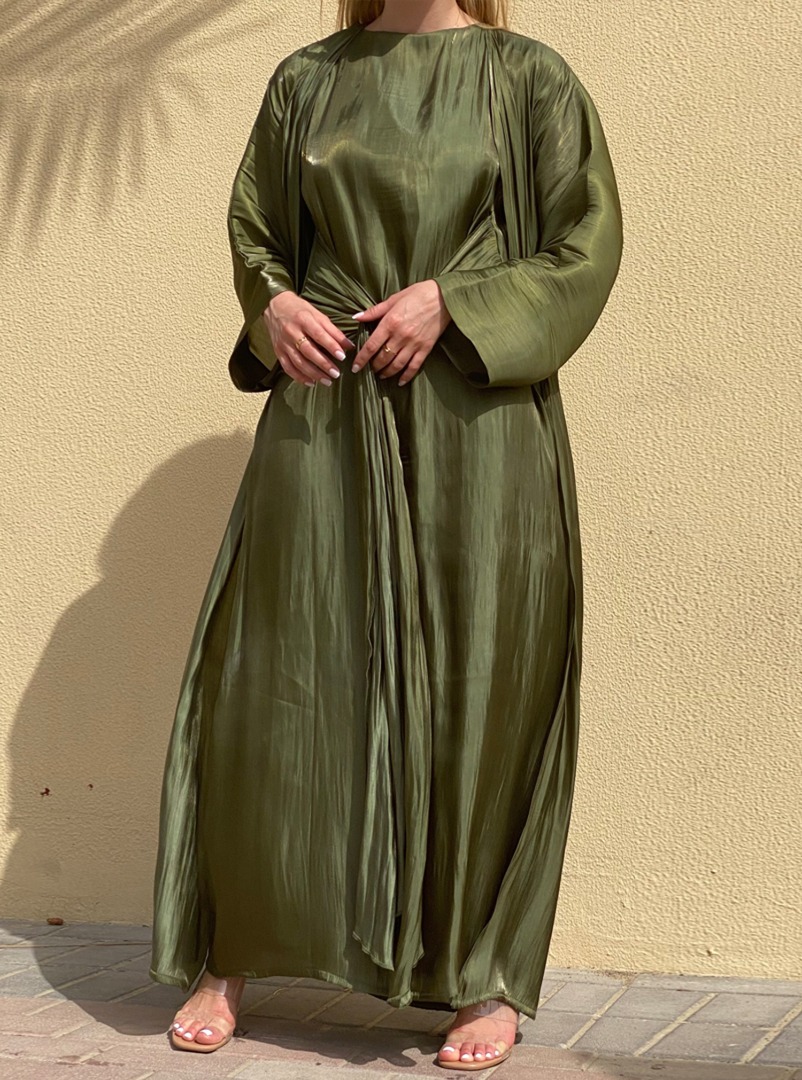Green Abaya Set MOISTREET ROTANA SHIMMER GREEN ABAYA SET COMES WITH 3