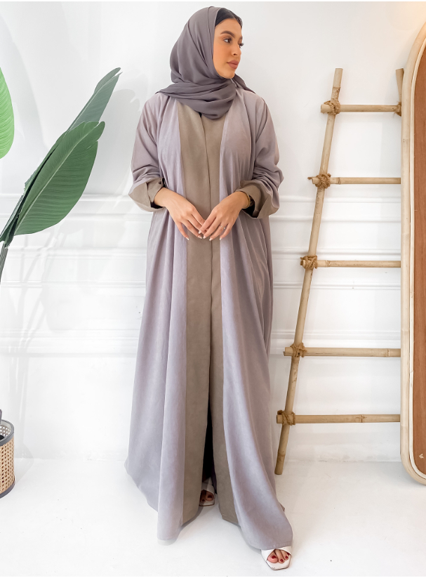 Shamoah light Taupe abaya with contrast trimmings. Abayas from Trendy ...