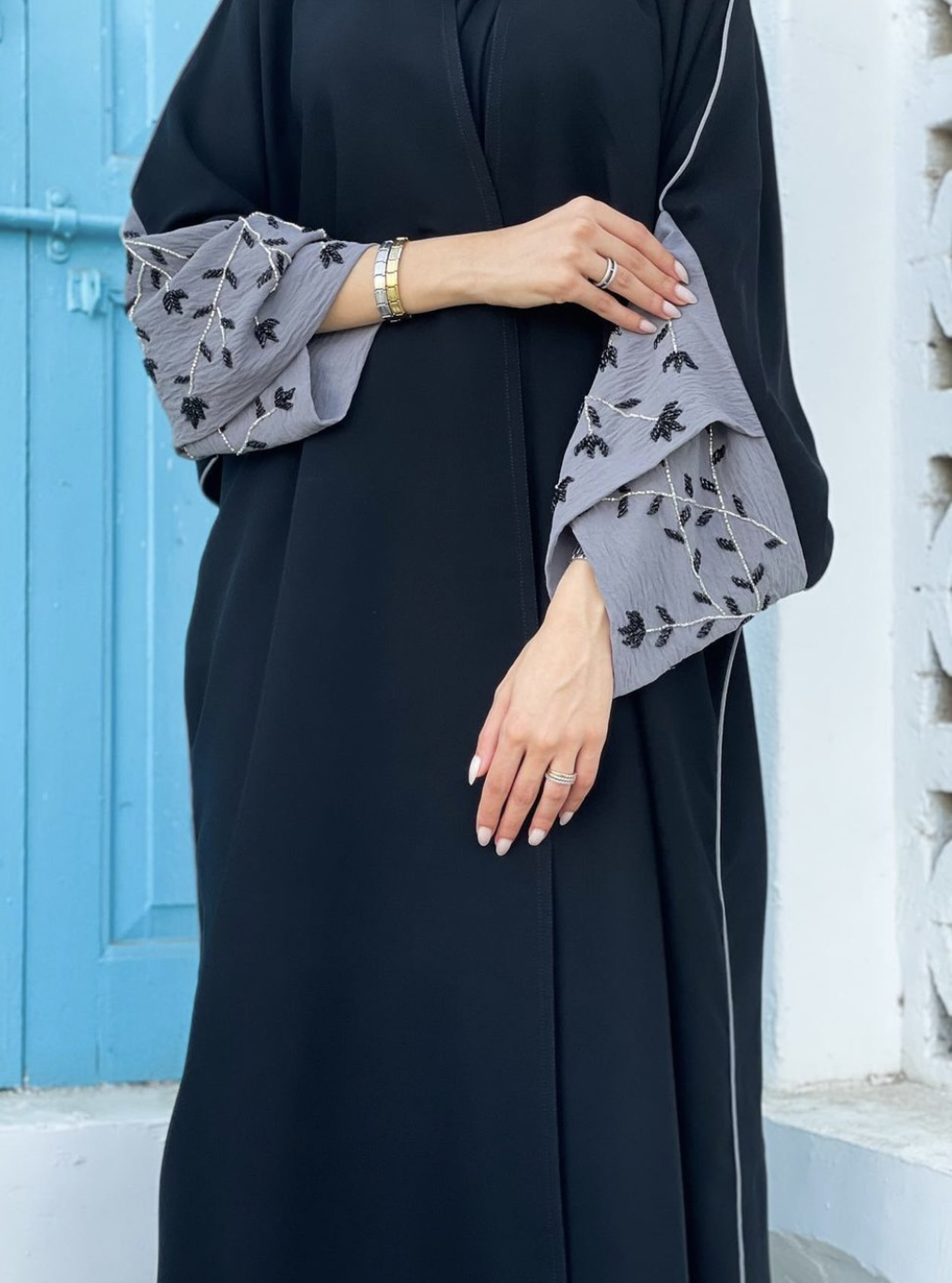 Black and grey Black abaya with grey sleeves and piping , with black ...