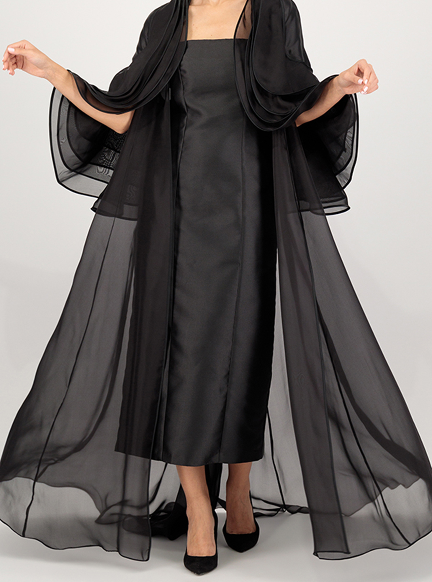SS22 I-AH007 Black abaya with Multi rounded layers of organza on sleeve ...