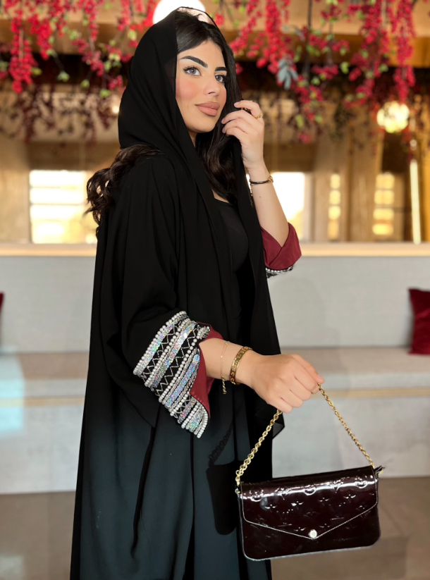 Pearls Abaya Black abaya with maroon trimmings adorned with faux pearls ...