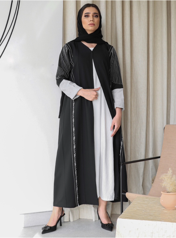 Sk126 Abaya Black abaya with contrast stitching and sleeve cuffs. Comes ...