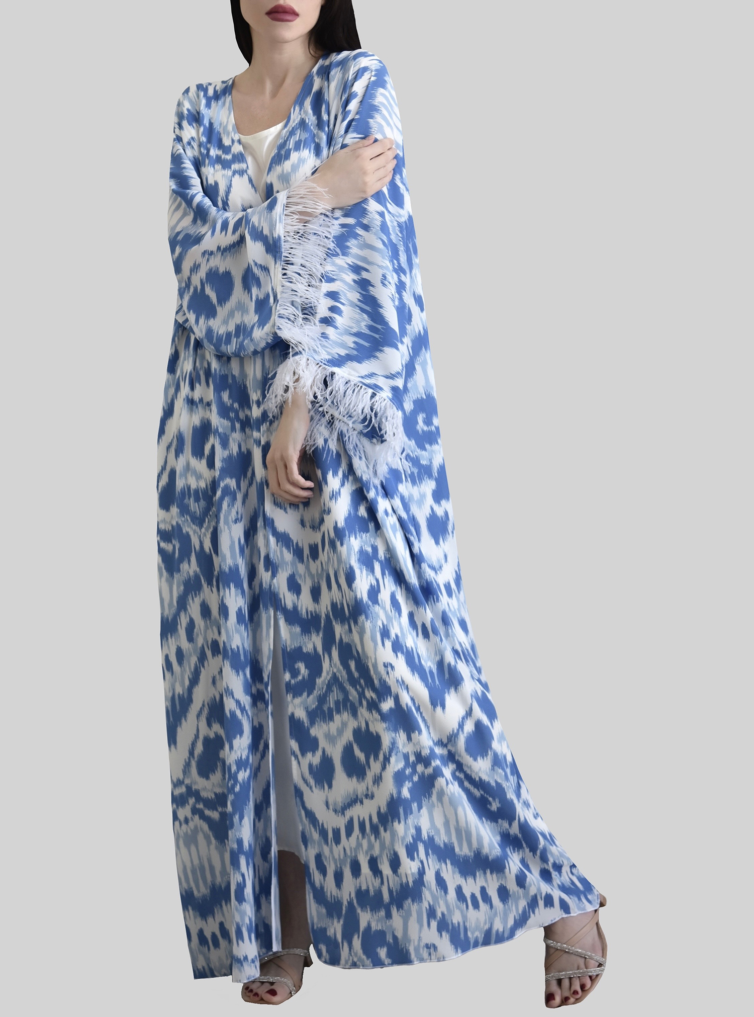 Feather kaftan Abstract printed buttoned kaftan with feather on the ...