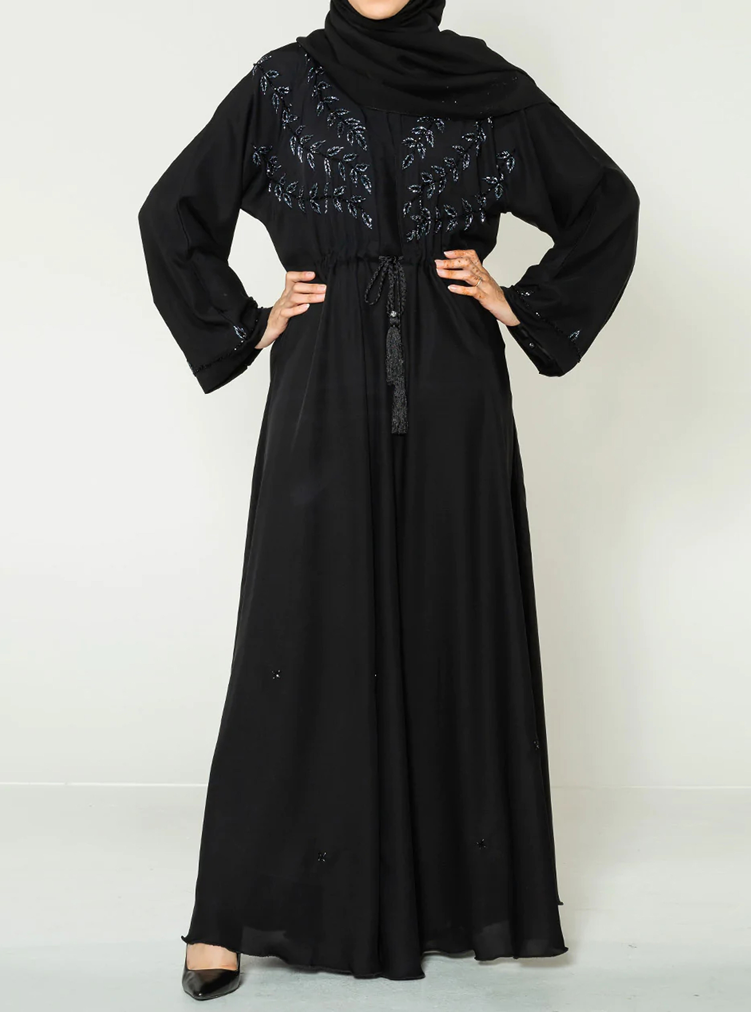 NOAS028 Abaya Black abaya with adjustable drawstring waist, with