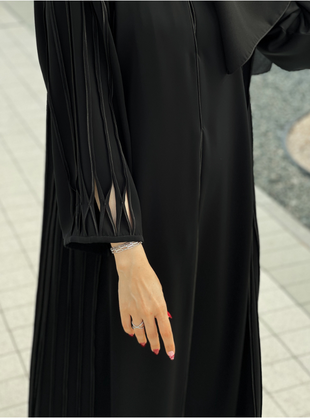 A15 abaya Simple and easy wear abaya with buttons Abayas from By ...