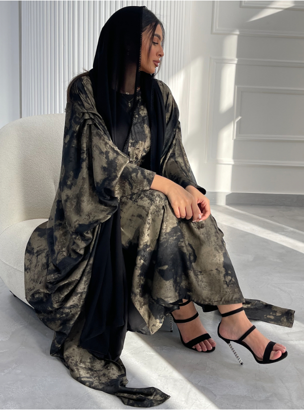 Luxury Pleated Detailed Open Abaya - Olive Grey & Black main image 1