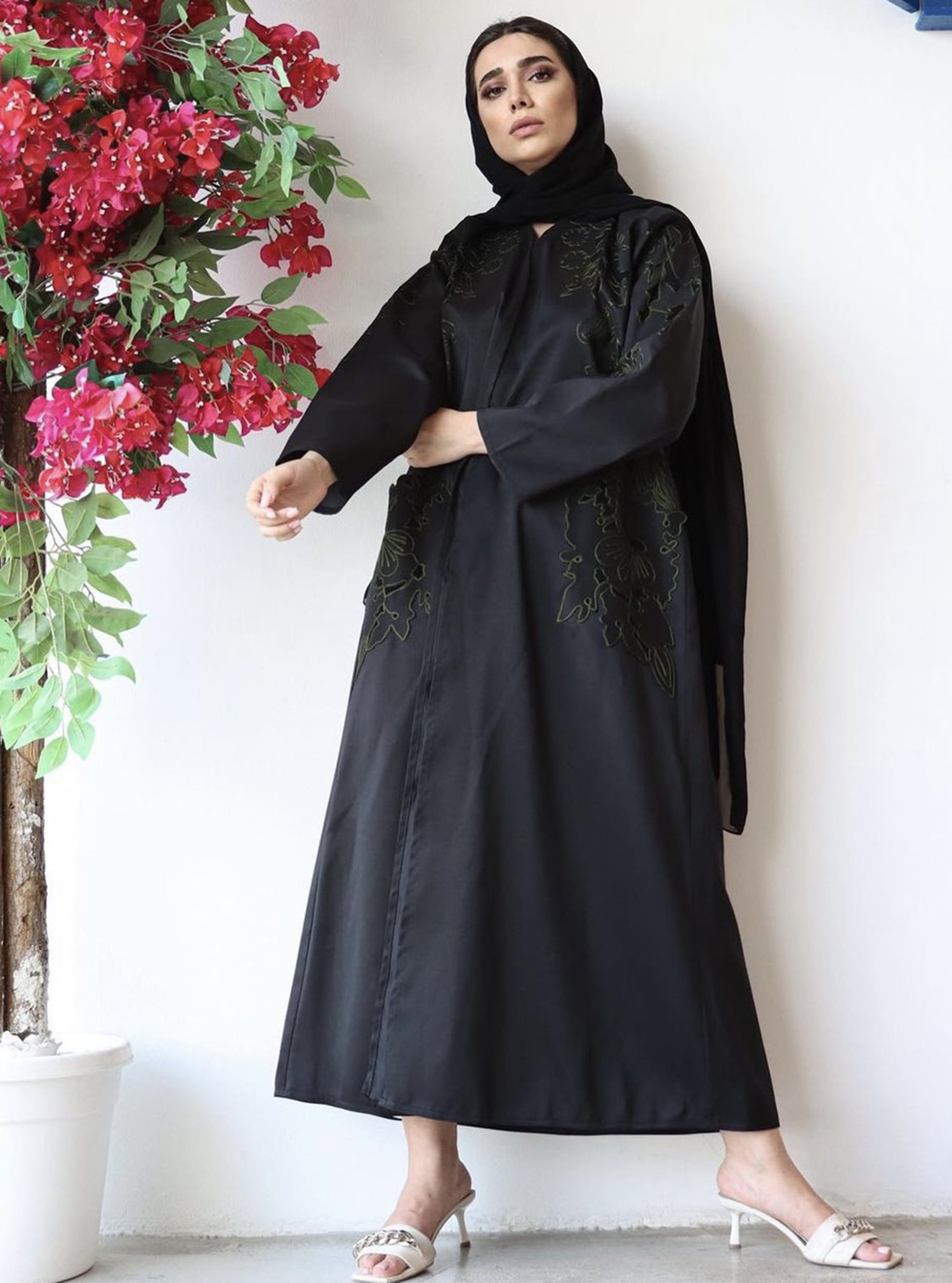 Sk147 Black abaya with laser cutting and green embroidery Abayas from ...
