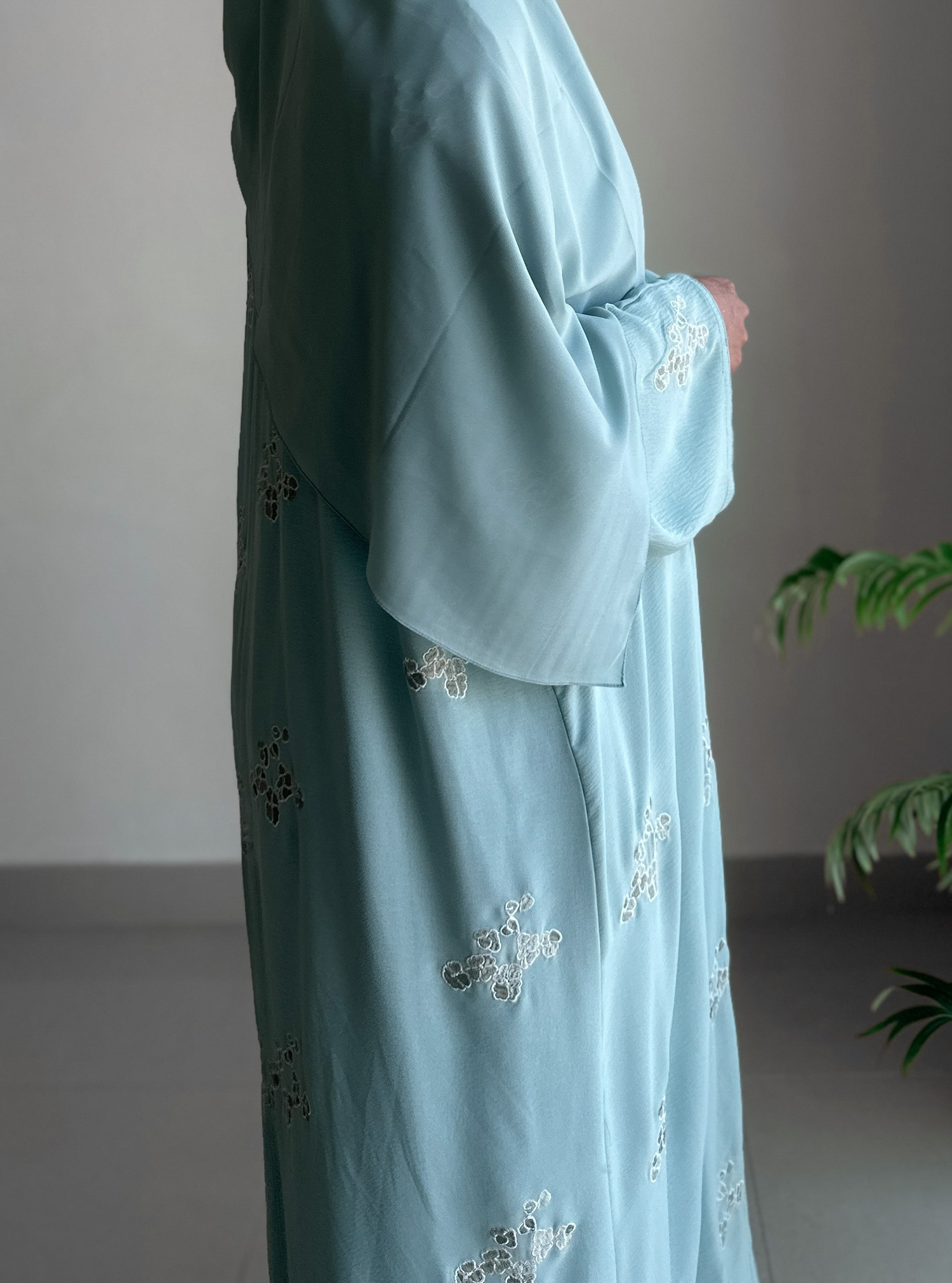 Premium Textured Dewdrop Bloom Open Abaya - Tiffany Blue