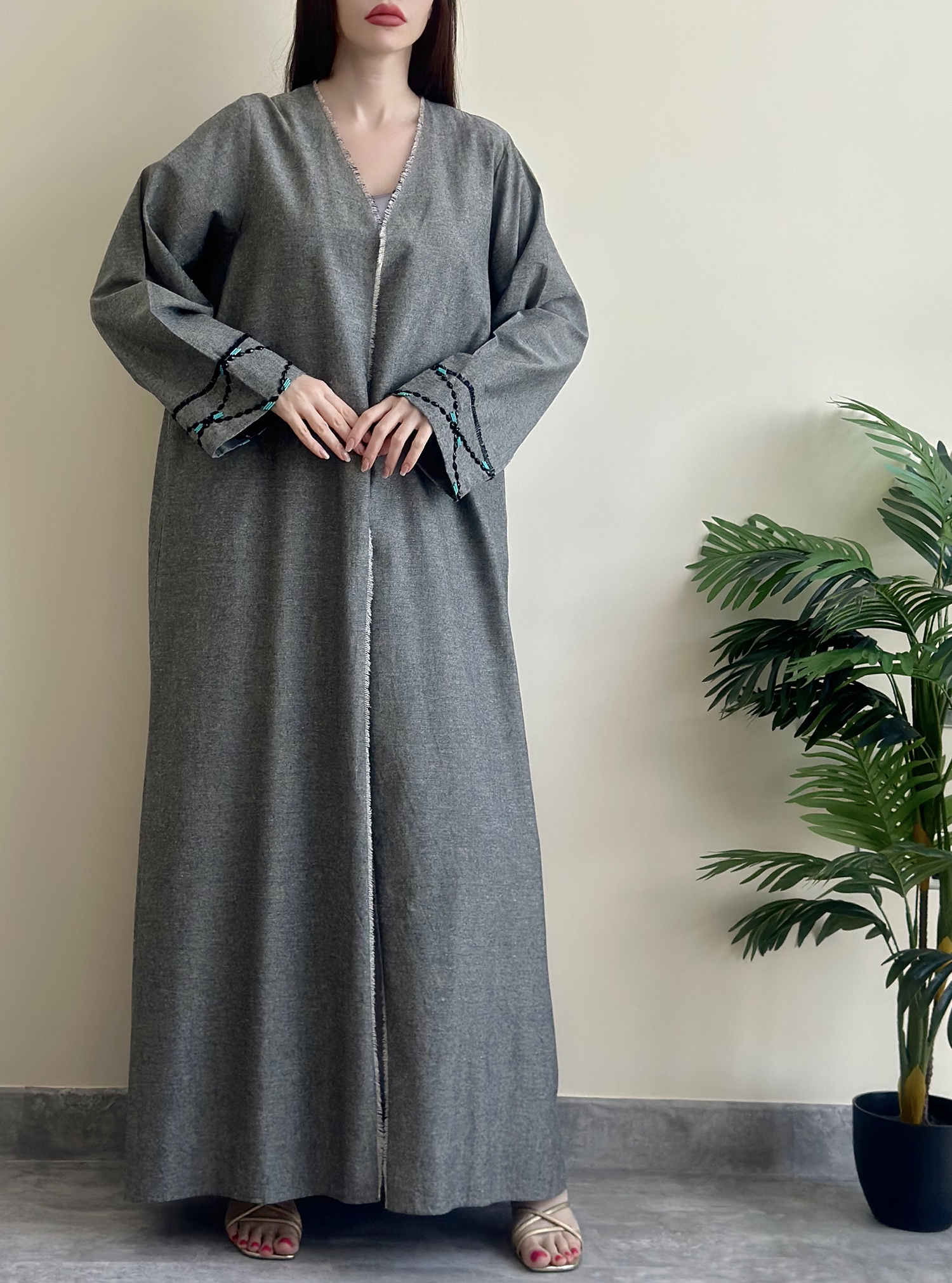 Linen hotsell abaya designs