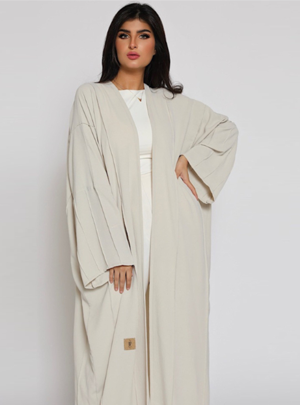 Mid Abaya 479 Off white abaya with light touches of gold, with ...