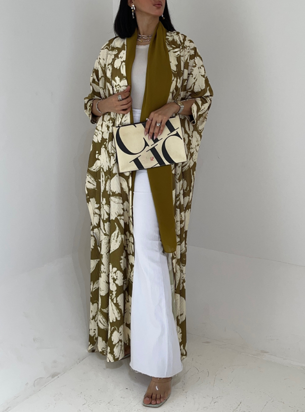 Lemon Green abaya with plitted silk comes with plain chiffon scraf