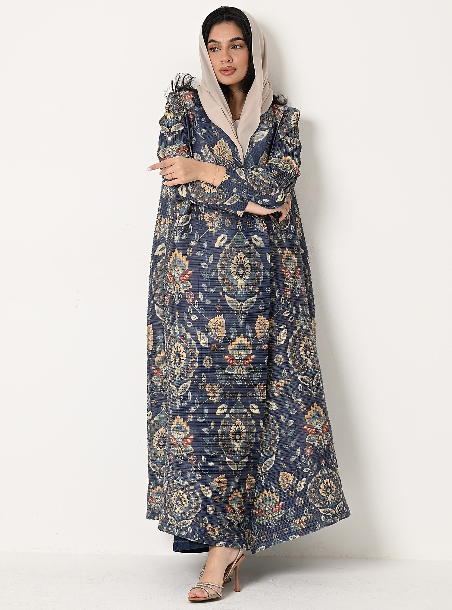 Abaya111 main image 0